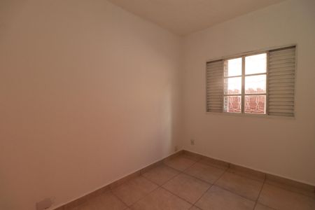 Quarto 2 de casa para alugar com 3 quartos, 80m² em Parque dos Pinus, Ribeirão Preto