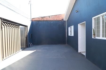 Quintal  de casa para alugar com 3 quartos, 80m² em Parque dos Pinus, Ribeirão Preto