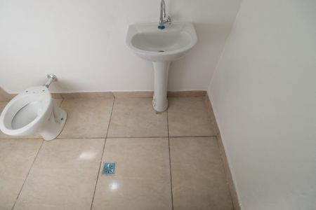 Casa para alugar com 80m², 3 quartos e 2 vagasBanheiro suite 