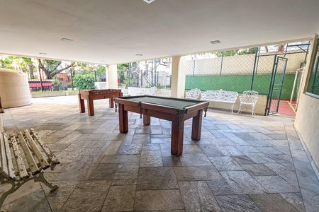 Apartamento à venda com 97m², 2 quartos e 1 vaga Apartamento à venda com 97m², 2 quartos e 1 vagaEspaço de jogos