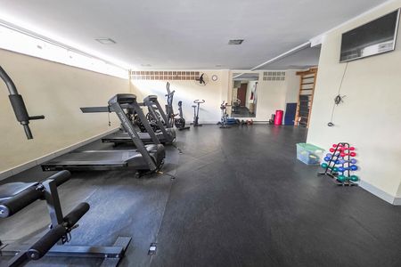 Apartamento à venda com 97m², 2 quartos e 1 vaga Apartamento à venda com 97m², 2 quartos e 1 vagaÁrea comum - Academia