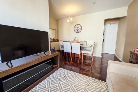 Apartamento à venda com 97m², 2 quartos e 1 vaga Apartamento à venda com 97m², 2 quartos e 1 vagaSala