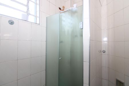 Banheiro 2 de casa para alugar com 3 quartos, 194m² em Jardim Hercilia, São Paulo