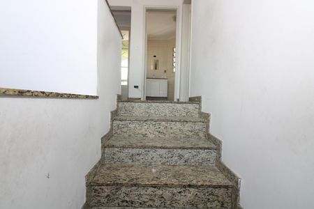Casa para alugar com 3 quartos, 194m² em Jardim Hercilia, São Paulo