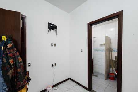 Apartamento para alugar com 189m², 3 quartos e 2 vagas Apartamento para alugar com 189m², 3 quartos e 2 vagasSuíte 2