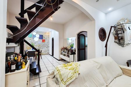 Apartamento para alugar com 189m², 3 quartos e 2 vagas Apartamento para alugar com 189m², 3 quartos e 2 vagasSala