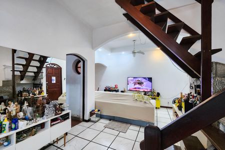 Apartamento para alugar com 189m², 3 quartos e 2 vagas Apartamento para alugar com 189m², 3 quartos e 2 vagasSala