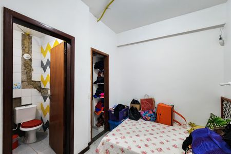 Apartamento para alugar com 189m², 3 quartos e 2 vagas Apartamento para alugar com 189m², 3 quartos e 2 vagasSuíte 2