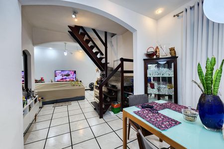Apartamento para alugar com 189m², 3 quartos e 2 vagas Apartamento para alugar com 189m², 3 quartos e 2 vagasSala