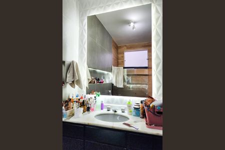 Apartamento para alugar com 189m², 3 quartos e 2 vagas Apartamento para alugar com 189m², 3 quartos e 2 vagasBanheiro da Suíte 1