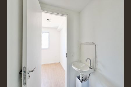 Banheiro de apartamento para alugar com 0 quarto, 17m² em Freguesia do Ó, São Paulo