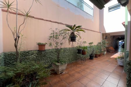 Quintal de casa à venda com 3 quartos, 220m² em Vila Deodoro, São Paulo