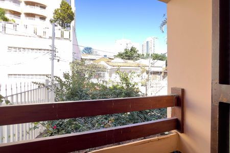 Varanda de casa à venda com 3 quartos, 220m² em Vila Deodoro, São Paulo