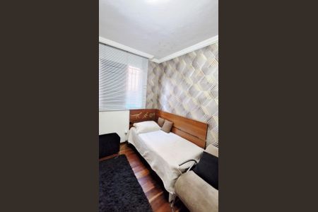 Foto 09 de casa à venda com 3 quartos, 210m² em Castelo, Belo Horizonte