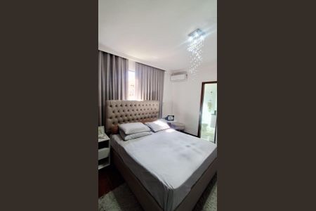 Foto 12 de casa à venda com 3 quartos, 210m² em Castelo, Belo Horizonte