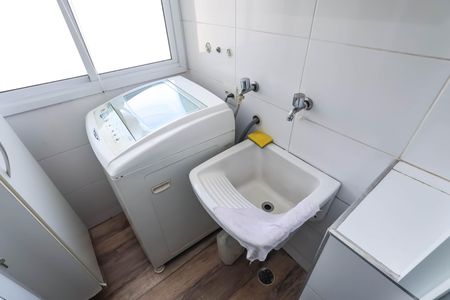 Apartamento para alugar com 57m², 2 quartos e 1 vagaÁrea de Serviço