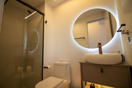 Apartamento para alugar com 46m², 2 quartos e 1 vaga Apartamento para alugar com 46m², 2 quartos e 1 vagaBanheiro