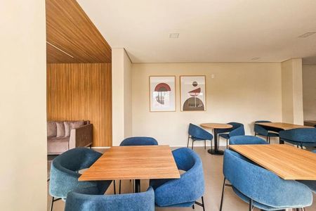 Apartamento para alugar com 46m², 2 quartos e 1 vaga Apartamento para alugar com 46m², 2 quartos e 1 vagaÁrea comum - Salão de Festas