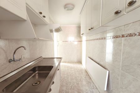 Apartamento à venda com 55m², 2 quartos e 1 vaga Apartamento à venda com 55m², 2 quartos e 1 vagaCozinha