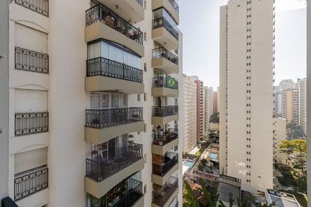 Vista do Quarto 2 de apartamento para alugar com 3 quartos, 134m² em Indianópolis, São Paulo