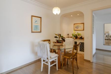Sala de apartamento para alugar com 3 quartos, 134m² em Indianópolis, São Paulo