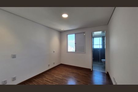 Apartamento para alugar com 2 quartos, 115m² em Vila Valparaíso, Santo André