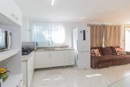 Casa para alugar com 85m², 2 quartos e 1 vaga Casa para alugar com 85m², 2 quartos e 1 vagaCozinha