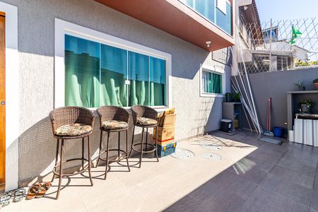 Garagem de casa para alugar com 2 quartos, 85m² em Marechal Hermes, Rio de Janeiro