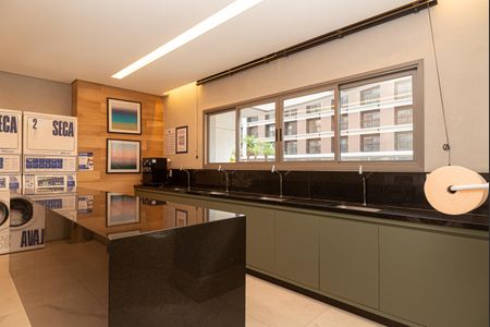 Área comum - Lavanderia de kitnet/studio para alugar com 1 quarto, 32m² em Jardim das Acacias, São Paulo