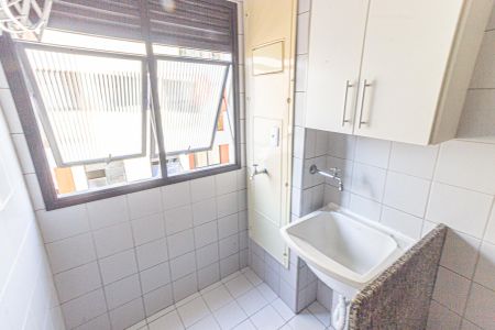 Apartamento para alugar com 52m², 2 quartos e 1 vaga Apartamento para alugar com 52m², 2 quartos e 1 vagaCozinha e Área de Serviço