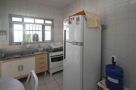 Casa à venda com 90m², 2 quartos e 2 vagas