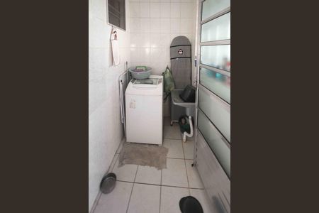 Casa à venda com 90m², 2 quartos e 2 vagas