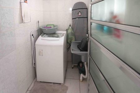 Casa à venda com 90m², 2 quartos e 2 vagas
