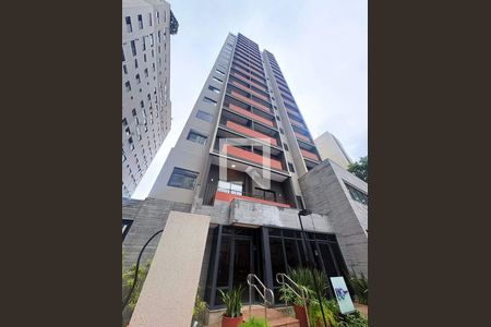 Apartamento à venda com 28m², 1 quarto e 1 vaga Apartamento à venda com 28m², 1 quarto e 1 vagaFachada