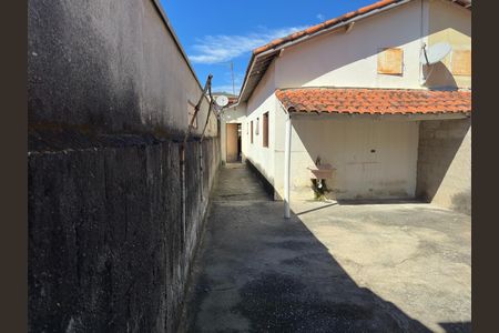 Área externa de casa para alugar com 2 quartos, 150m² em Bandeira Branca, Jacareí