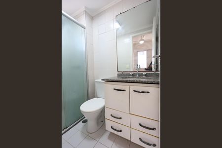 Apartamento à venda com 57m², 2 quartos e 2 vagas Apartamento à venda com 57m², 2 quartos e 2 vagasBanheiro da Suíte 1
