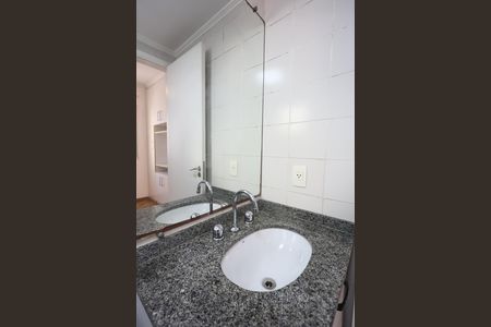 Apartamento à venda com 57m², 2 quartos e 2 vagas Apartamento à venda com 57m², 2 quartos e 2 vagasBanheiro da Suíte
