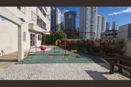 Apartamento à venda com 57m², 2 quartos e 2 vagas Apartamento à venda com 57m², 2 quartos e 2 vagasÁrea comum - Playground