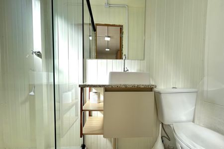 Banheiro  de casa para alugar com 1 quarto, 15m² em Córrego Grande, Florianópolis