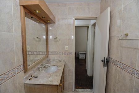 Apartamento à venda com 90m², 3 quartos e 1 vaga Apartamento à venda com 90m², 3 quartos e 1 vagaBanheiro