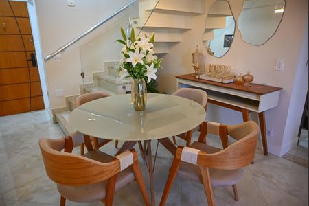 Apartamento à venda com 220m², 4 quartos e 2 vagassala de jantar