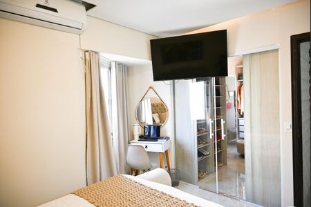 Apartamento à venda com 220m², 4 quartos e 2 vagasvista do closet suite 1