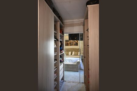 Apartamento à venda com 220m², 4 quartos e 2 vagascloset
