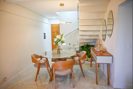 Apartamento à venda com 220m², 4 quartos e 2 vagassala de jantar