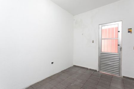 Casa para alugar com 120m², 2 quartos e 2 vagas Casa para alugar com 120m², 2 quartos e 2 vagasSala