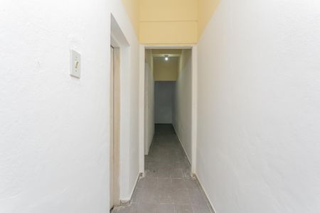 Corredor  de casa para alugar com 2 quartos, 120m² em Jardim Moreno, São Paulo