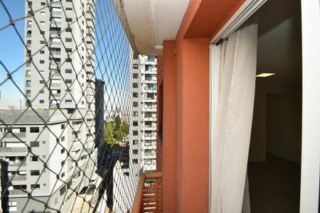 varanda Sala de apartamento para alugar com 1 quarto, 45m² em Pinheiros, São Paulo