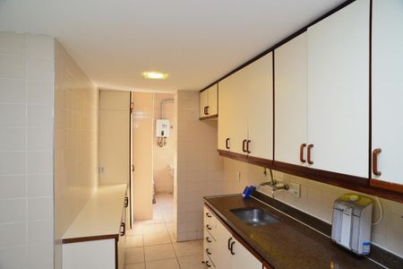 Cozinha de apartamento à venda com 2 quartos, 88m² em Barra da Tijuca, Rio de Janeiro