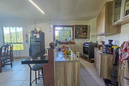 Casa de condomínio para alugar com 247m², 3 quartos e 3 vagas