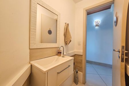Casa de Condomínio para alugar com 3 quartos, 247m² em Enseada, Guarujá